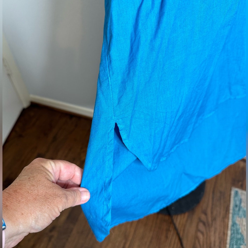 ASOS dip dyed shirt with side split and front pocket. NWT. Blue and green. - Picture 2 of 9